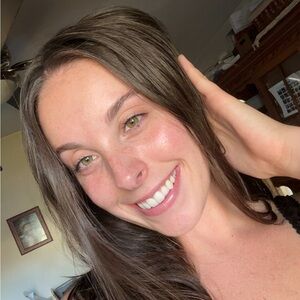 Meet your Posher, Sabrina